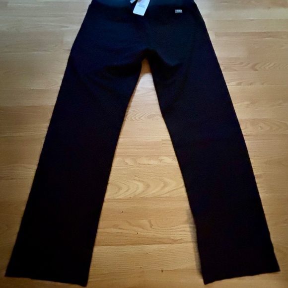 FIGS Black Livingston Scrub Pants Size M with Tags - Picture 3 of 3